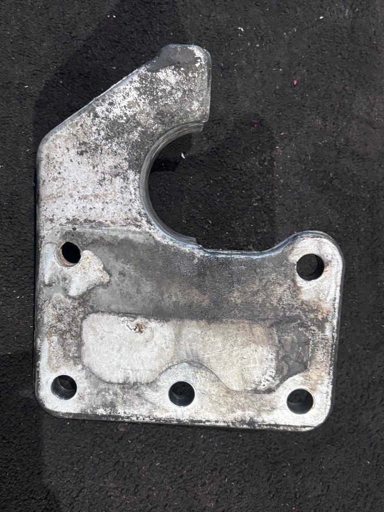 Ford Rear Motor Mount D4HA-6096-AA for Caterpillar Engine