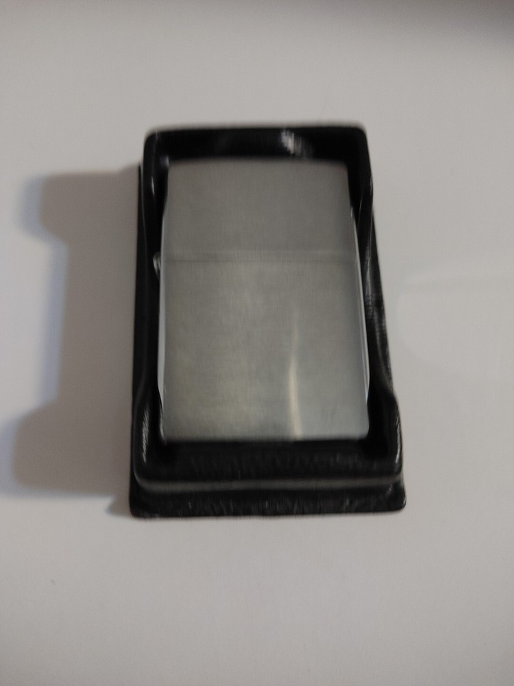 2005 Zippo Windproof Lighter Satin Chrome A1