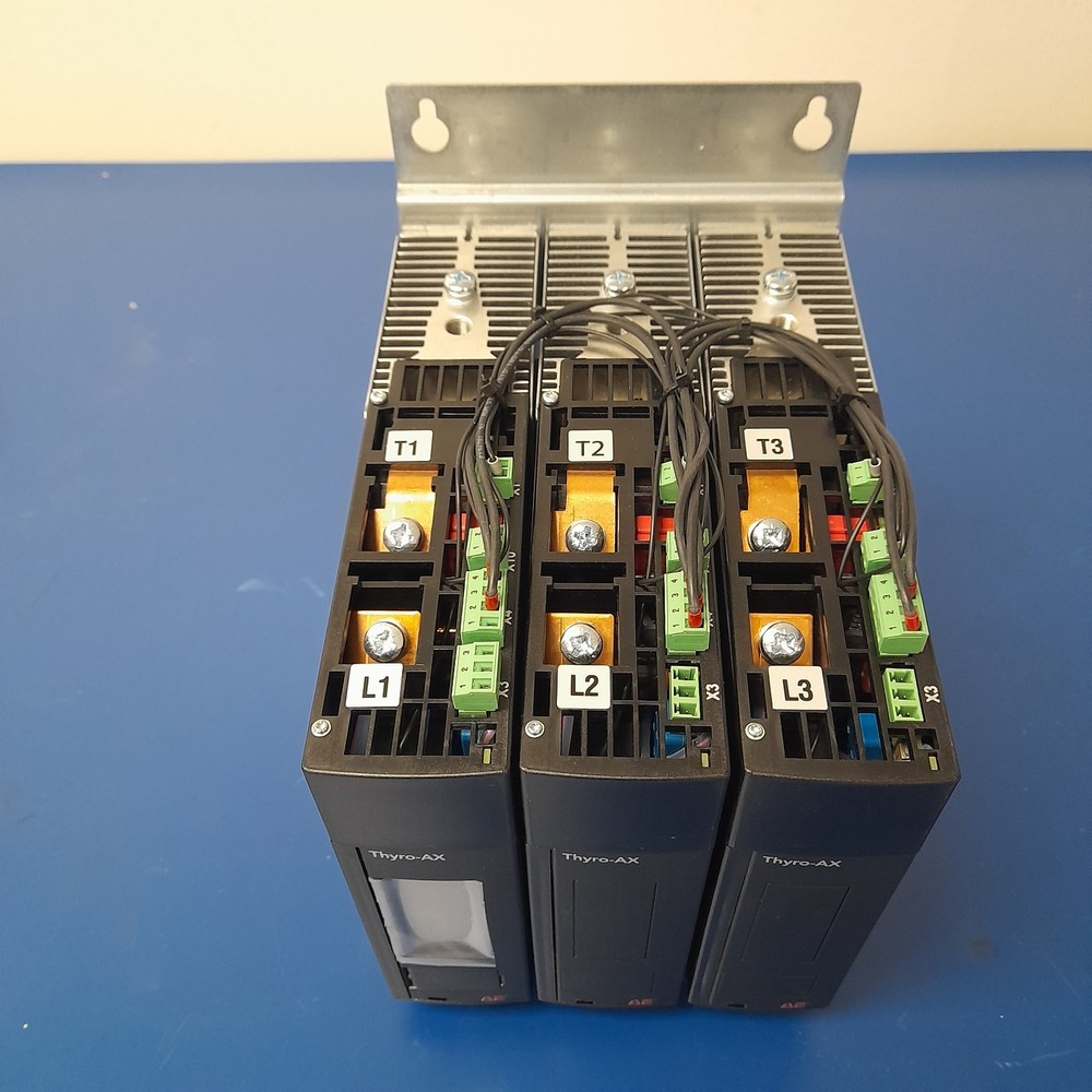 ADVANCED ENERGY Thyro-A 3A 400-60 HRL3 Power Controller