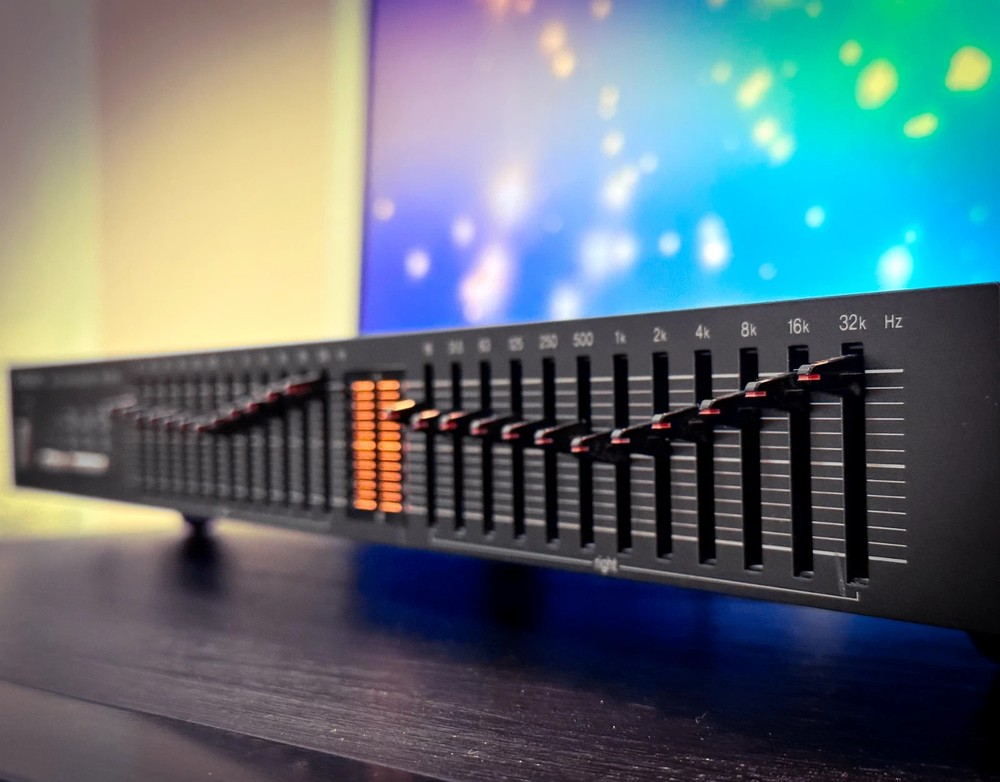 TECHNICS SH-8045 Vintage Stereo Graphic Equalizer