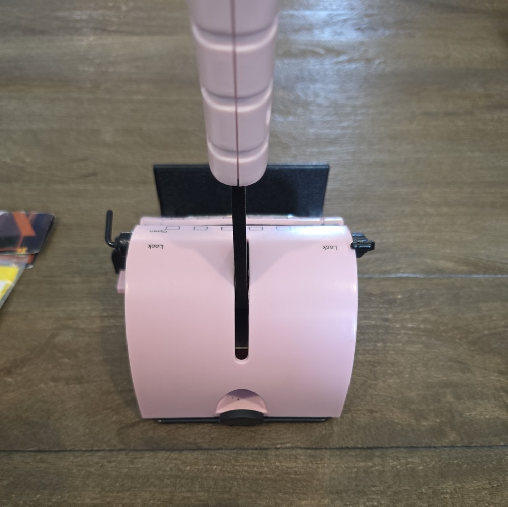 Zutter Innovative Products Pink Bind-It-All Personal Binding System Machine