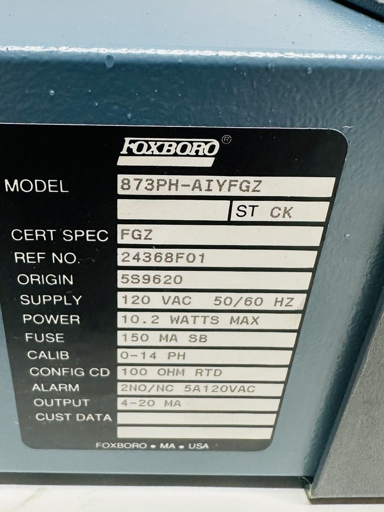 NEW Foxboro 873PH-AIYFGZ Conductivity Analyzer