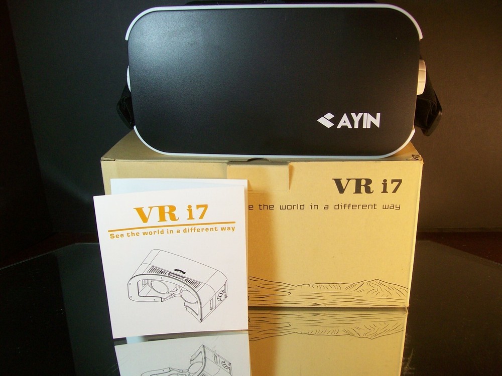 AYIN adjustable 360 VR, 3D Headset White New In Box