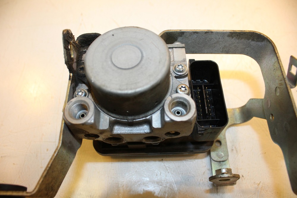 2015 Honda CTX 700 Abs Pump Unit Module 57110-MJF-C13