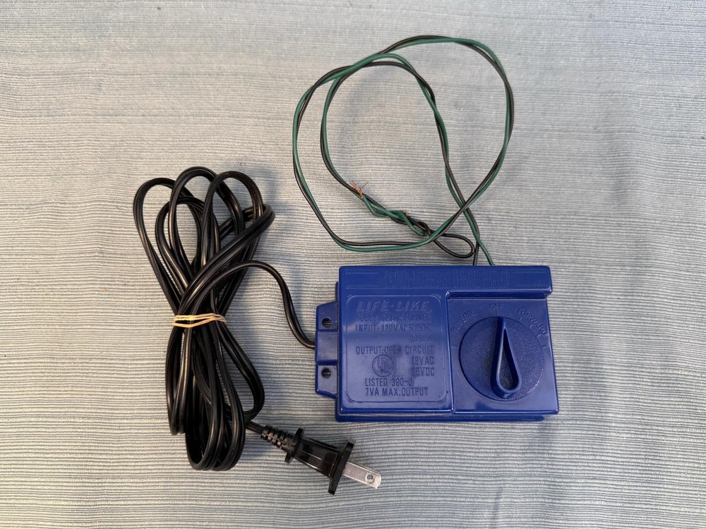 Vintage Life-Like Hobby Transformer for Model Train Sets - Untested