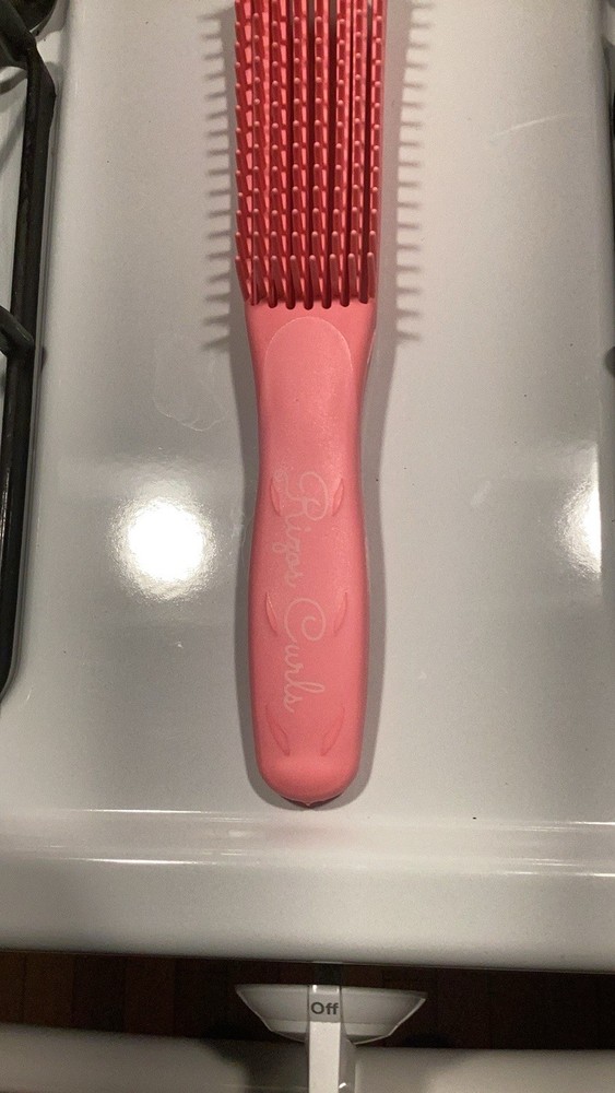 Rizzo curls detangling flex brush