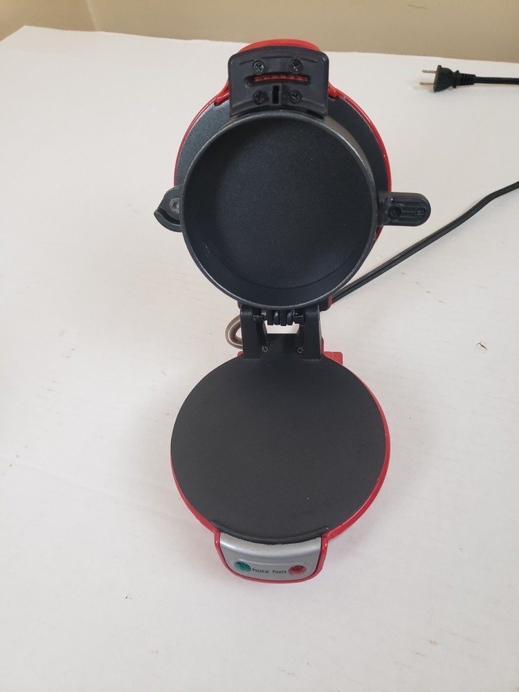 Hamilton Beach Electric Breakfast Sandwich Maker ST29 Red