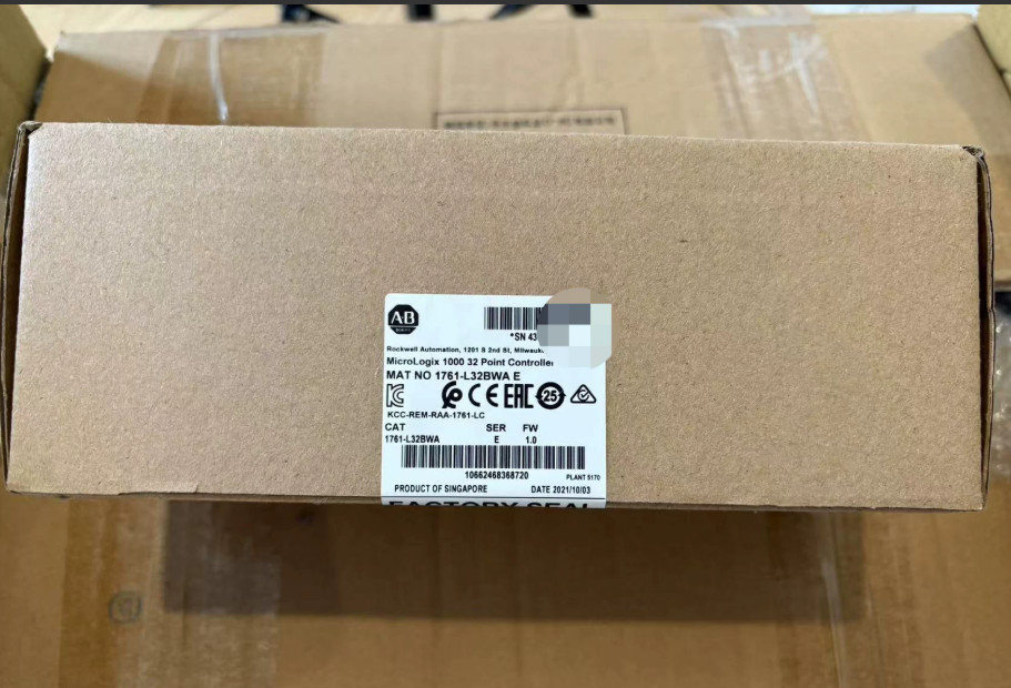 New  AB 1761-L32BWA SER E Micrologix 1000 32 Point Controller