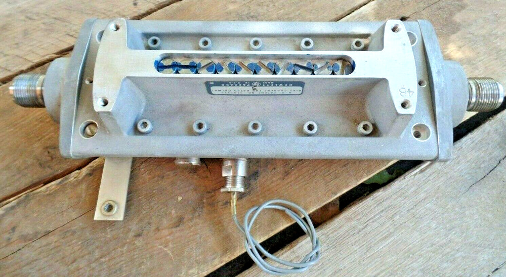 Signal Generator Modulator Hewlett Packard HP 08694-6111 TESTED