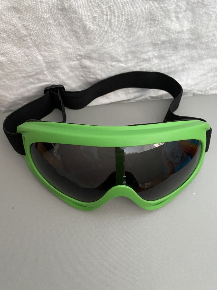 Gale Force GF-150 Ski / Snowboard Vented Helmet, Dial-Fit System Size M