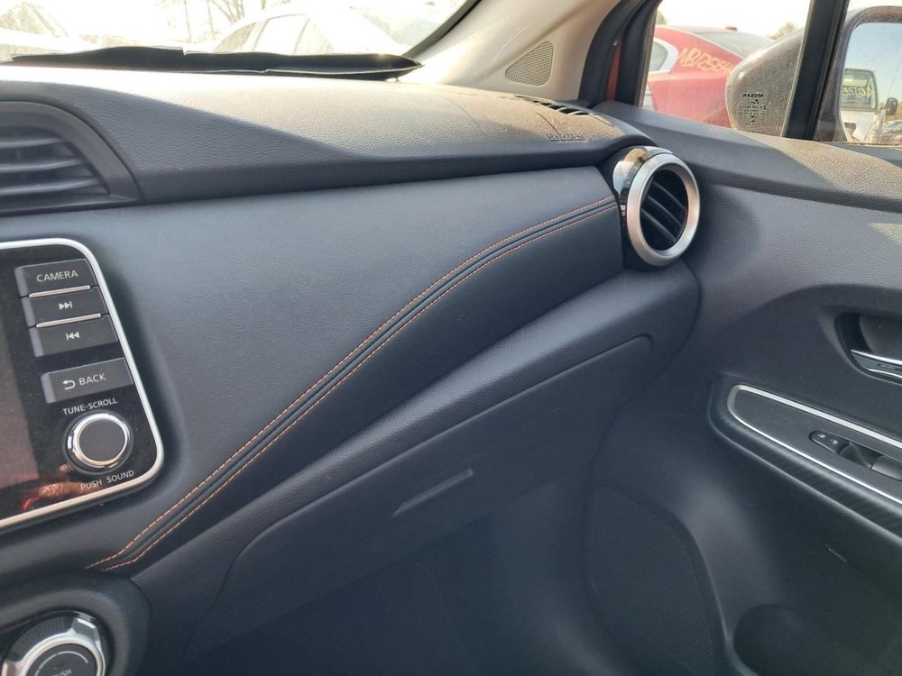 VERSA 2020 Glove Box 4837543