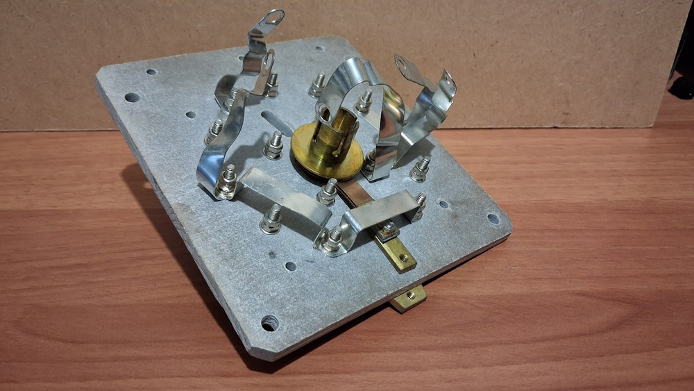 HUGE SWITCH - - RF AMPLIFIER ANTENNA TUNER