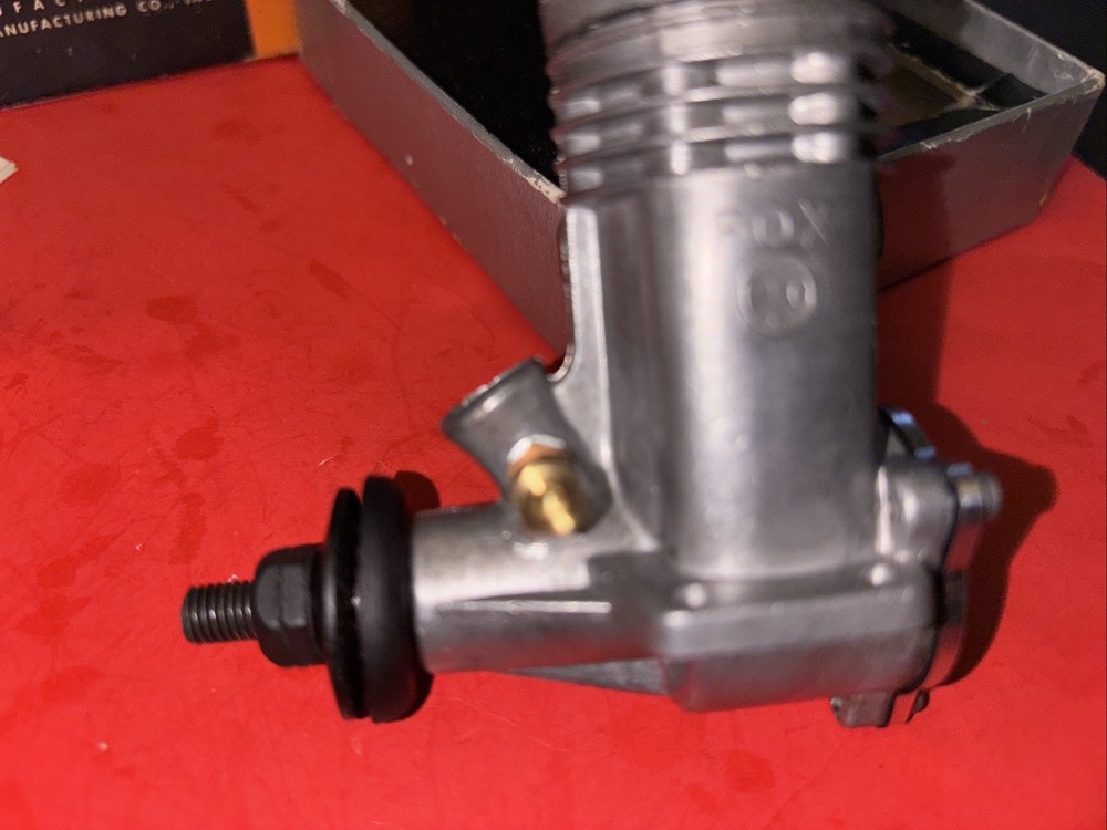 FOX 29 C/L ENGINE COMPLETE WITH STUFFER BACKPLATE # 114 IN BOX