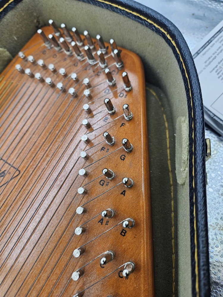 Oscar Schmidt 1966 Autoharp with Case, Strap, Picks, Tuning Wrench