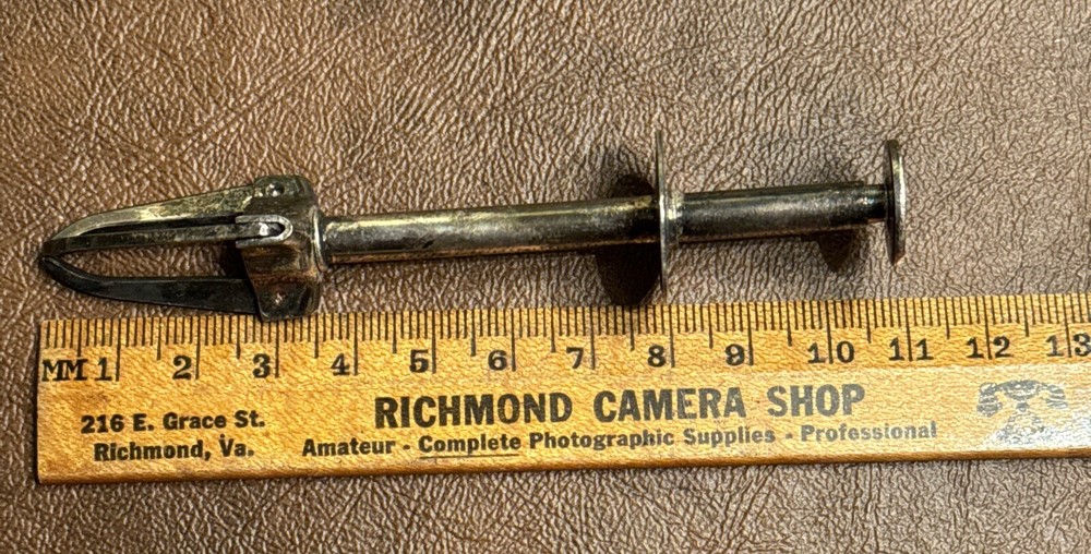 Vintage Olive Ice Sugar Picker Silver