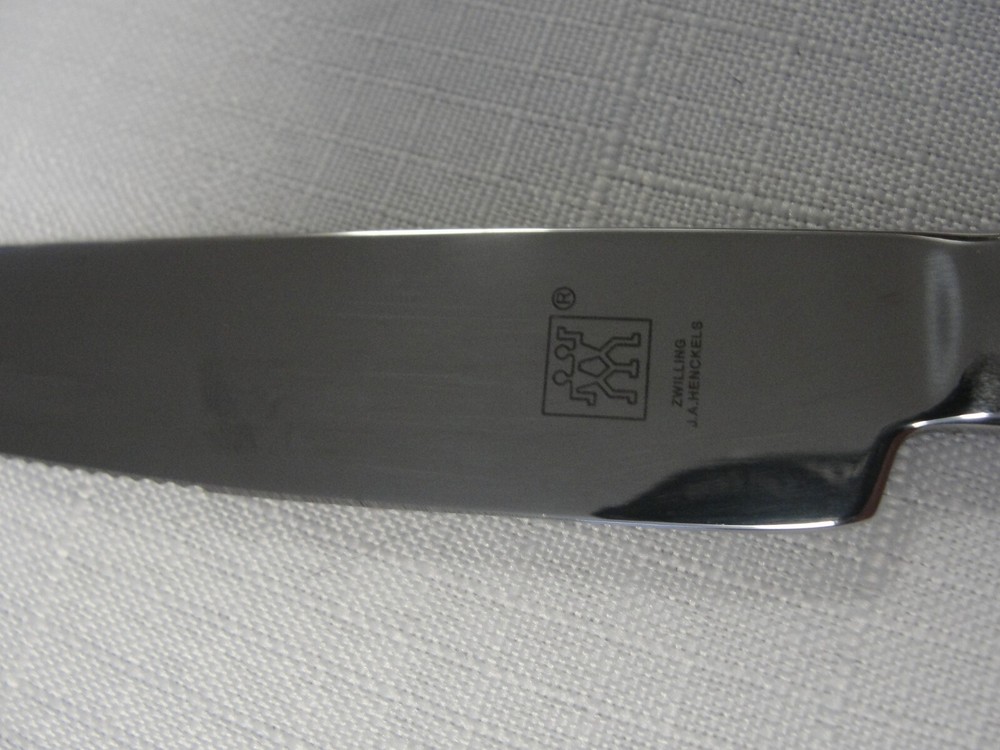 Henckel 8" Chefs knife 002