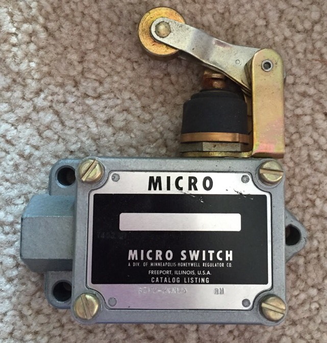 MICROSWITCH BZF2-2RN25-RH