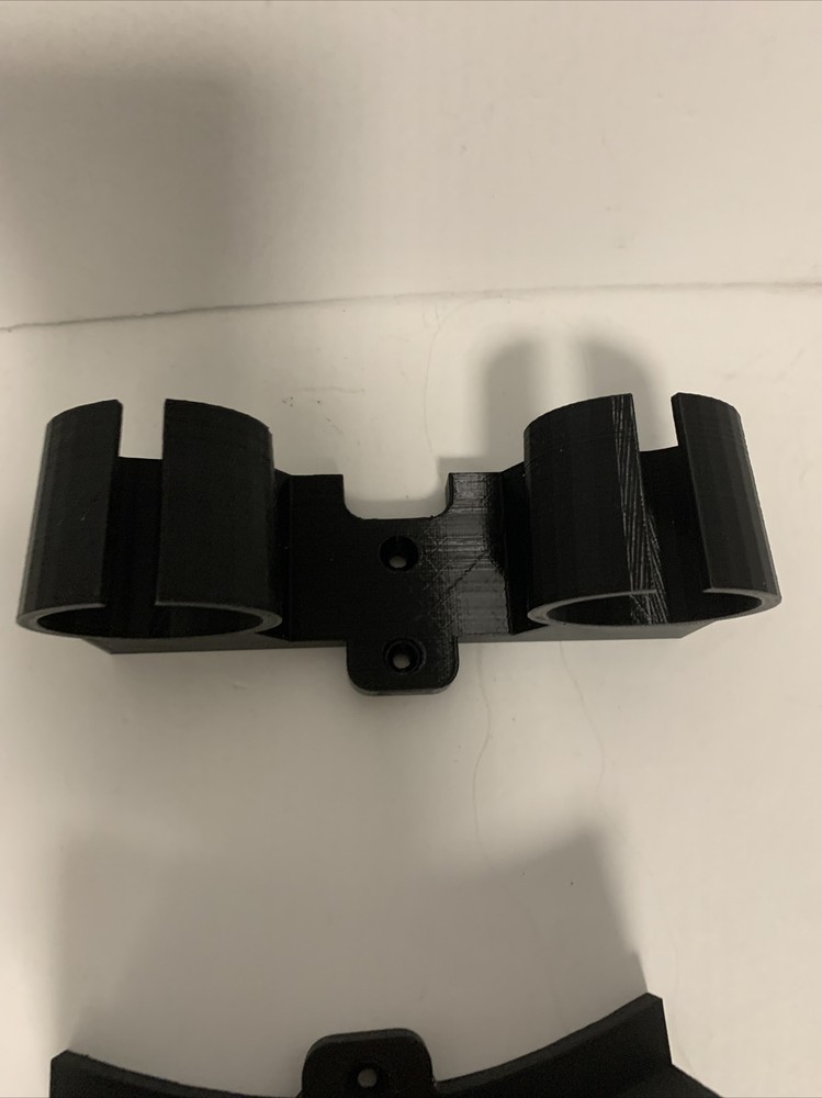 Wall mount for Meta Quest 2, Oculus Quest 2. Black