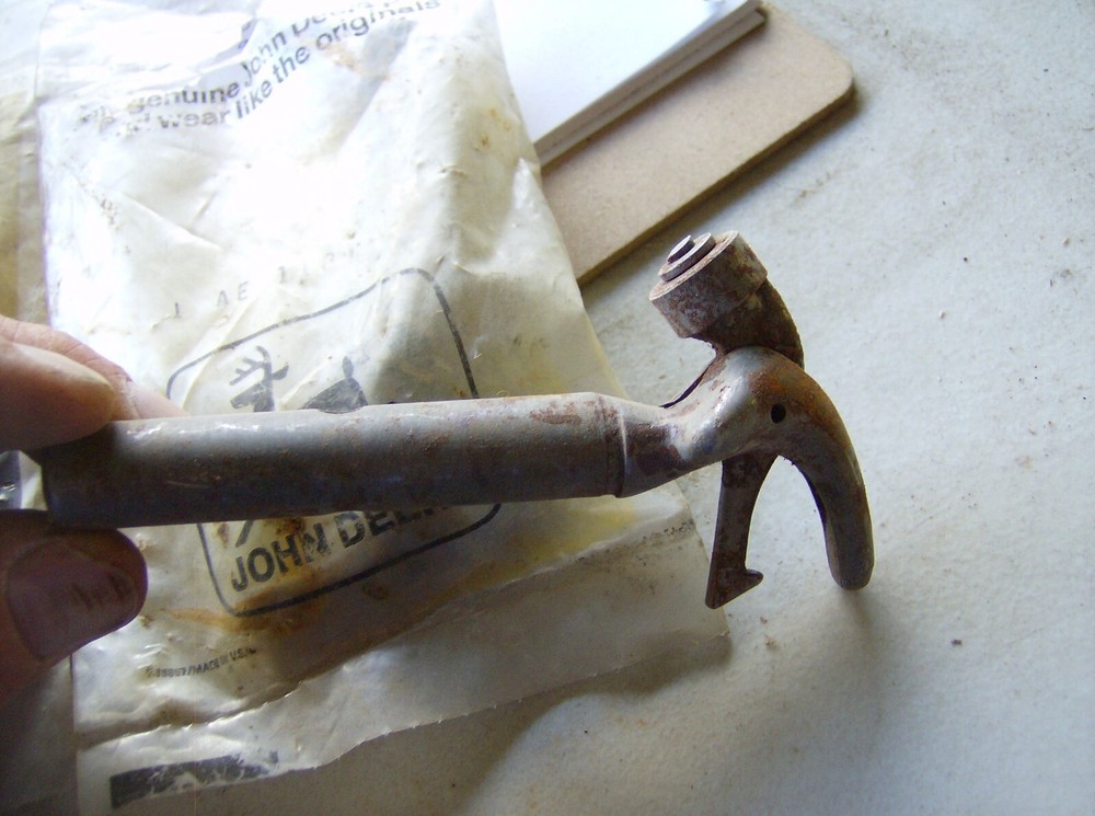 GENUINE JOHN DEERE AE11856 BILLHOOK