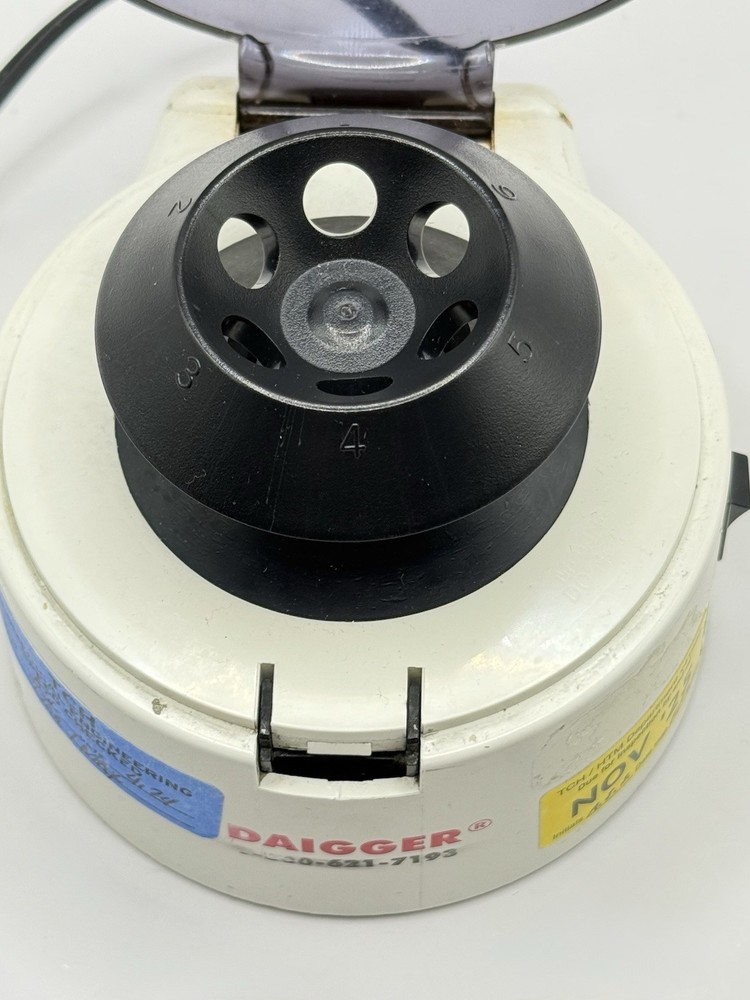 Daigger Micro Centrifuge SD 110V 6 Position Fixed Angle Rotor
