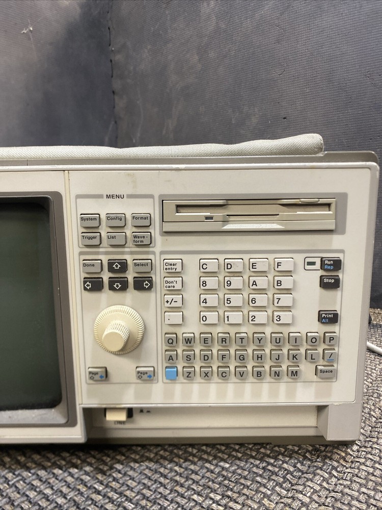 Hewlett Packard 1660C Logic Analyzer Powers On. Read Description !!!!