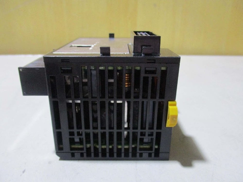 Omron CJ1W-PD025 Power Supply Unit USED
