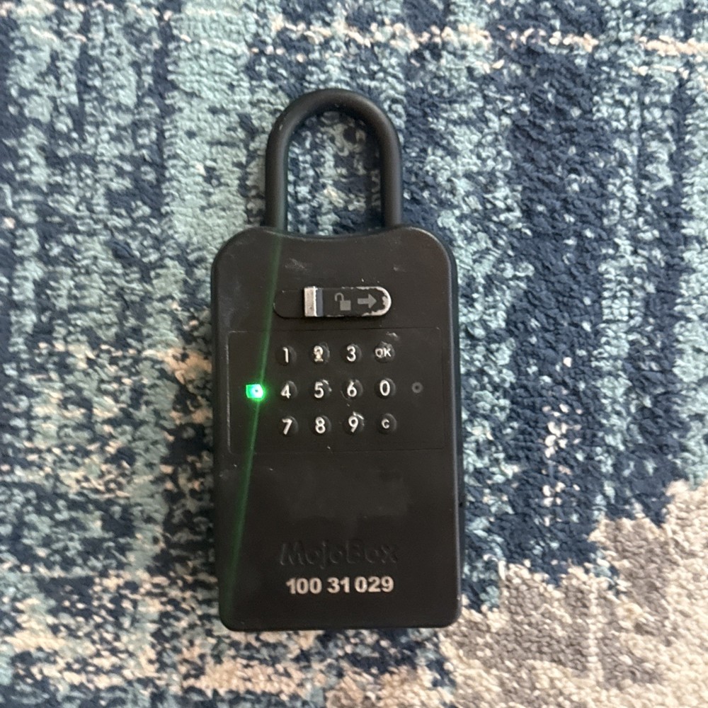 MojoBox, Digital Lockbox, Bluetooth Key iOS/Android App Black