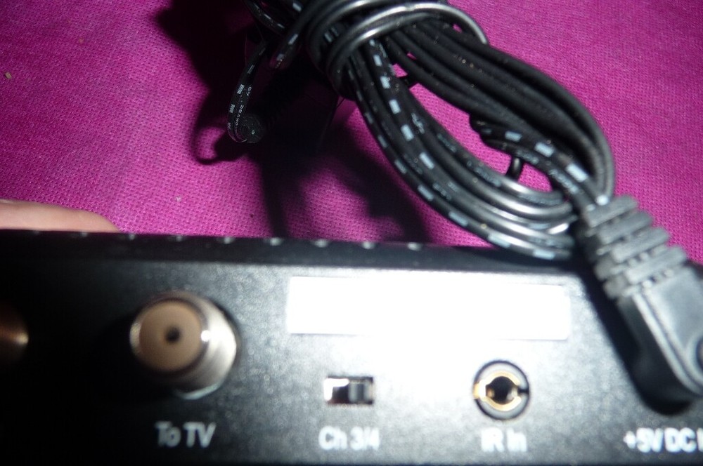 Technicolor Digital Transport Adapter DCI104ICS Remote/ Power Supply UNtested