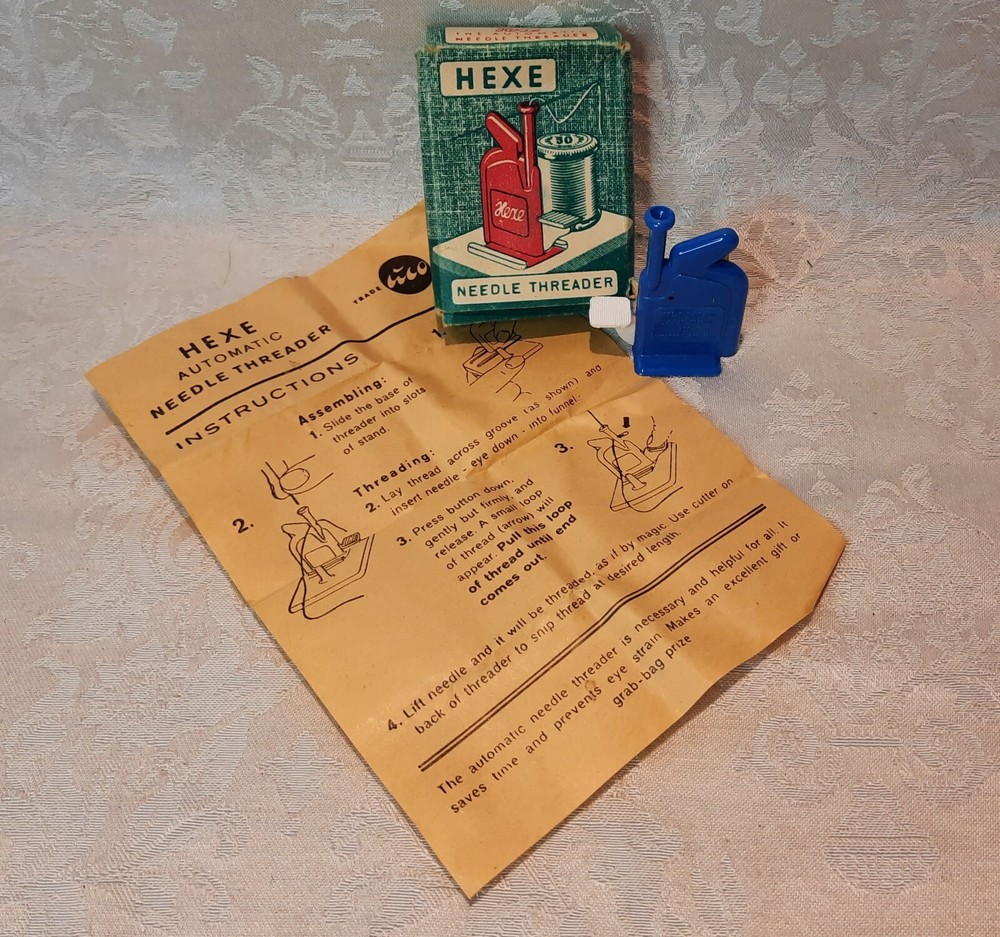 Vintage Plastic Hexe Automatic Needle Threader with Instructions Antique