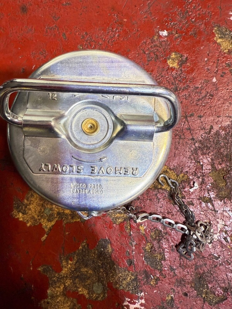 Aqua Hot/Hydro Hot PLX-403-000 Large 4 inch Radiator cap with Bail