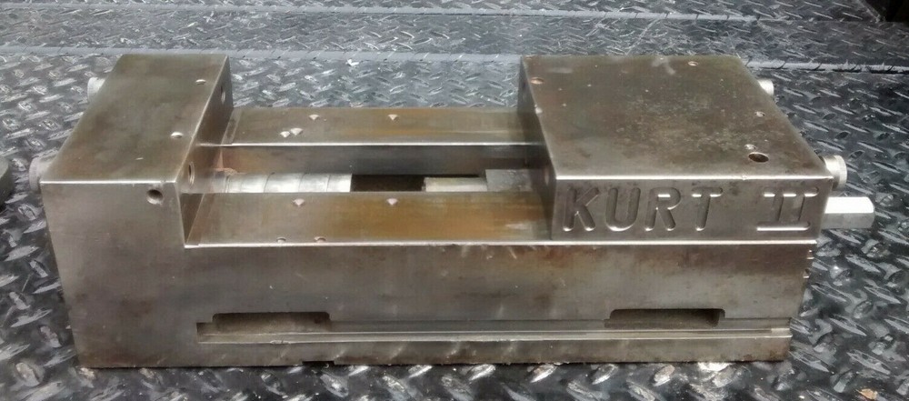 6" Kurt II Anglock Manual Pull Type CNC Machine Vise W/ Handle Machinist Vise