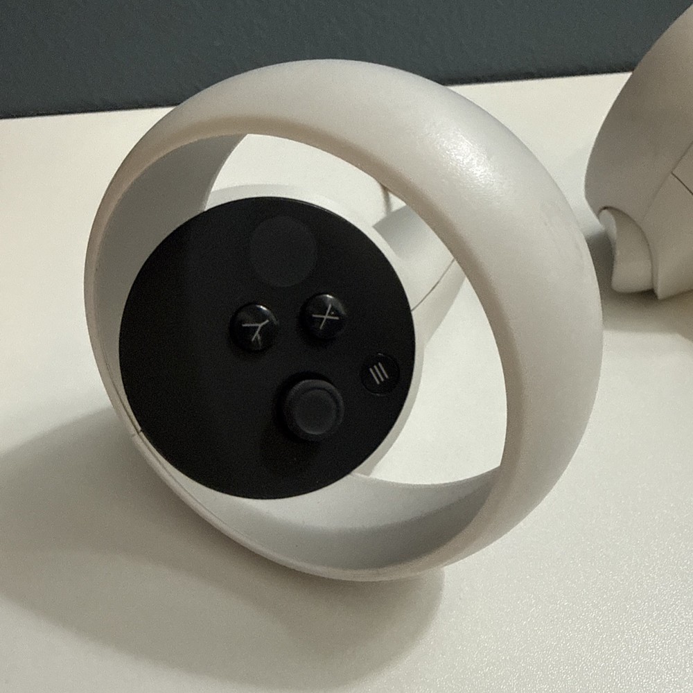 Meta Oculus Quest 2 Left & Right Controllers JD96CX White For Parts Untested