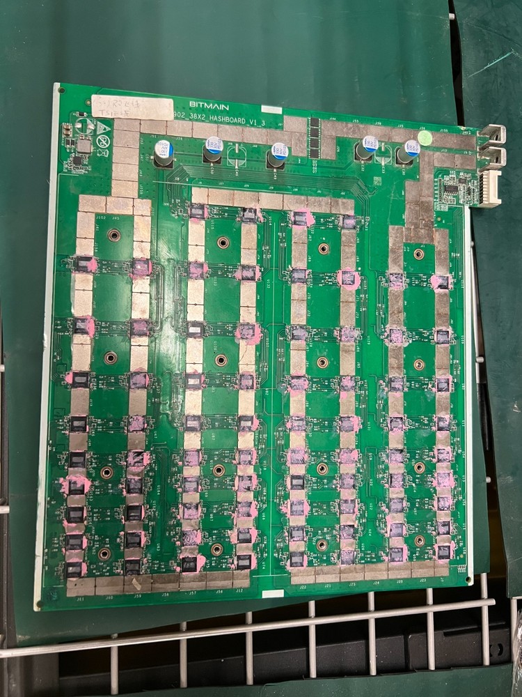 Bitmain Antminer S19 Hashboard – For Parts / Repair