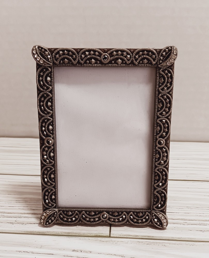 4 Ornate Decorative Picture Frame Mixed lot
