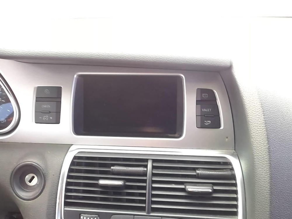 Info-GPS-TV Screen Display Audio System Opt 8DS Fits 13-15 AUDI Q7 32498096