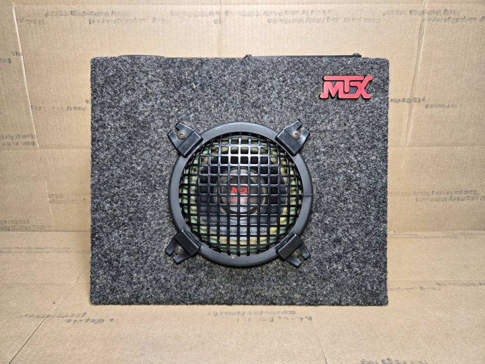 MTX Audio Road Thunder 6"  Subwoofer Enclosure (old school) Needs Refoaming