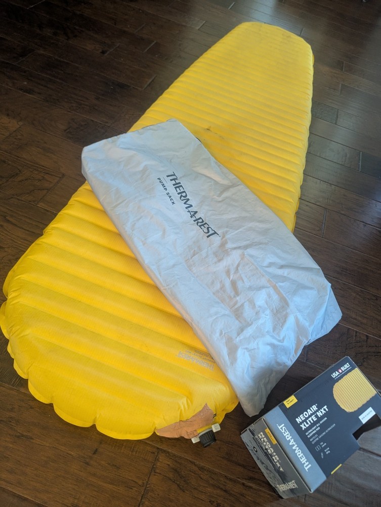 Therm-a-Rest NeoAir XLite Sleeping Pad Regular With Issues! Read! Slow Leak!