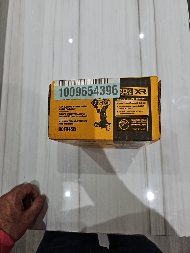 DEWALT DCF845B 20V Impact Driver - Black