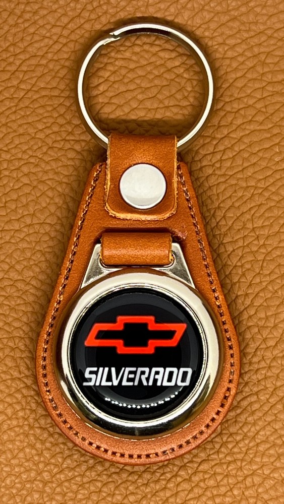 SILVERADO RED BOW KEYCHAIN PREMIUM LEATHER CLASSIC TAN