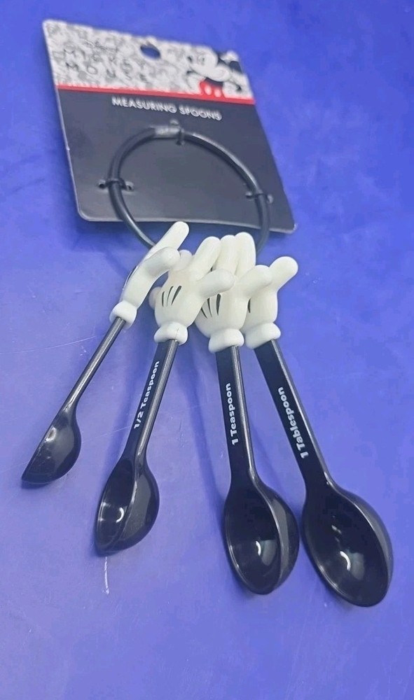 Disney Theme Mickey Mouse Hands Kitchen Plastic Measuring Spoons