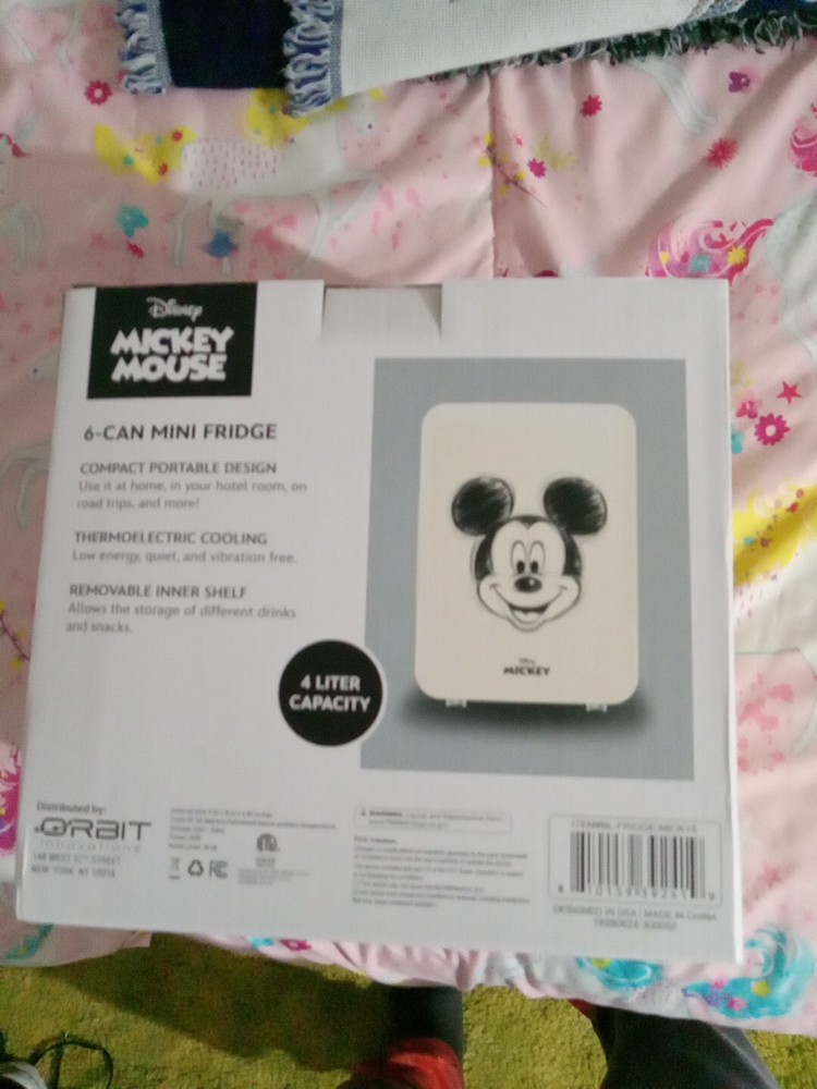 Mickey Mouse 6 Can Mini Fridge New