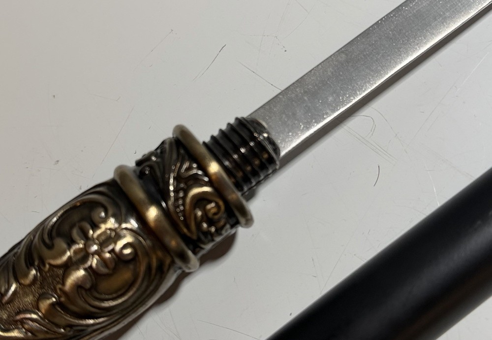 Old Unique Can Sword