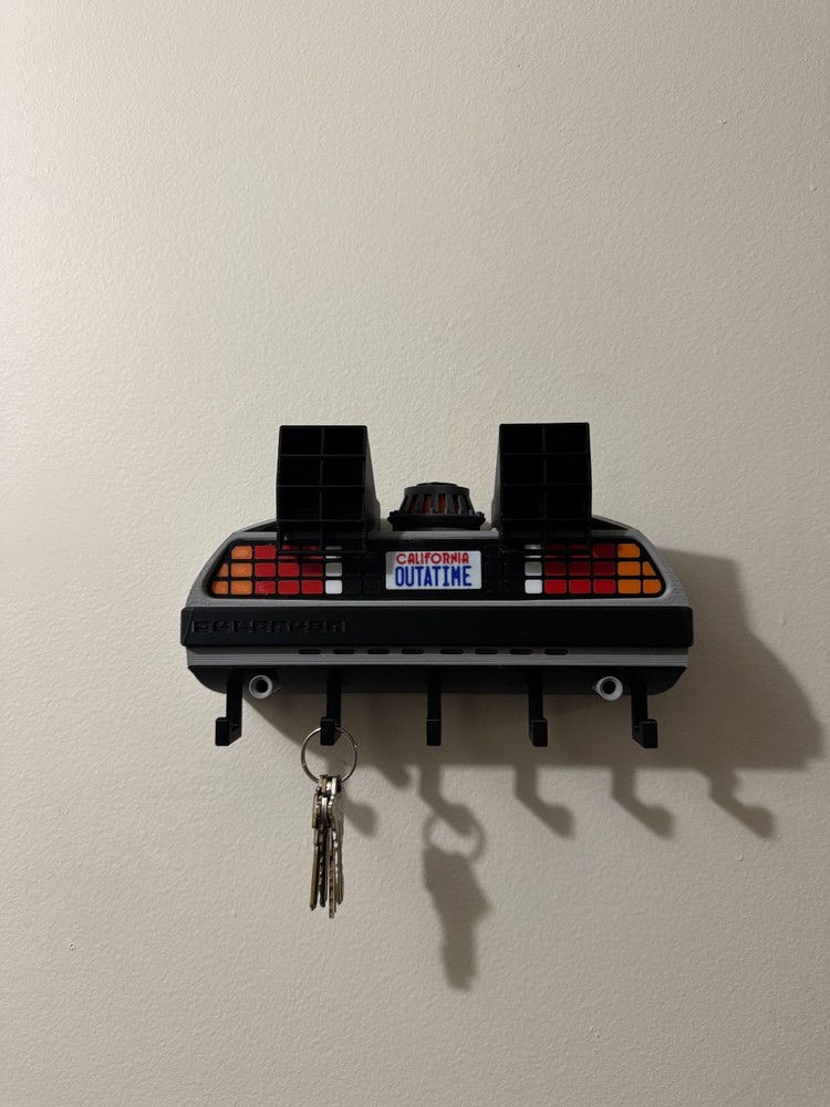 DeLorean Time Machine KeyHanger