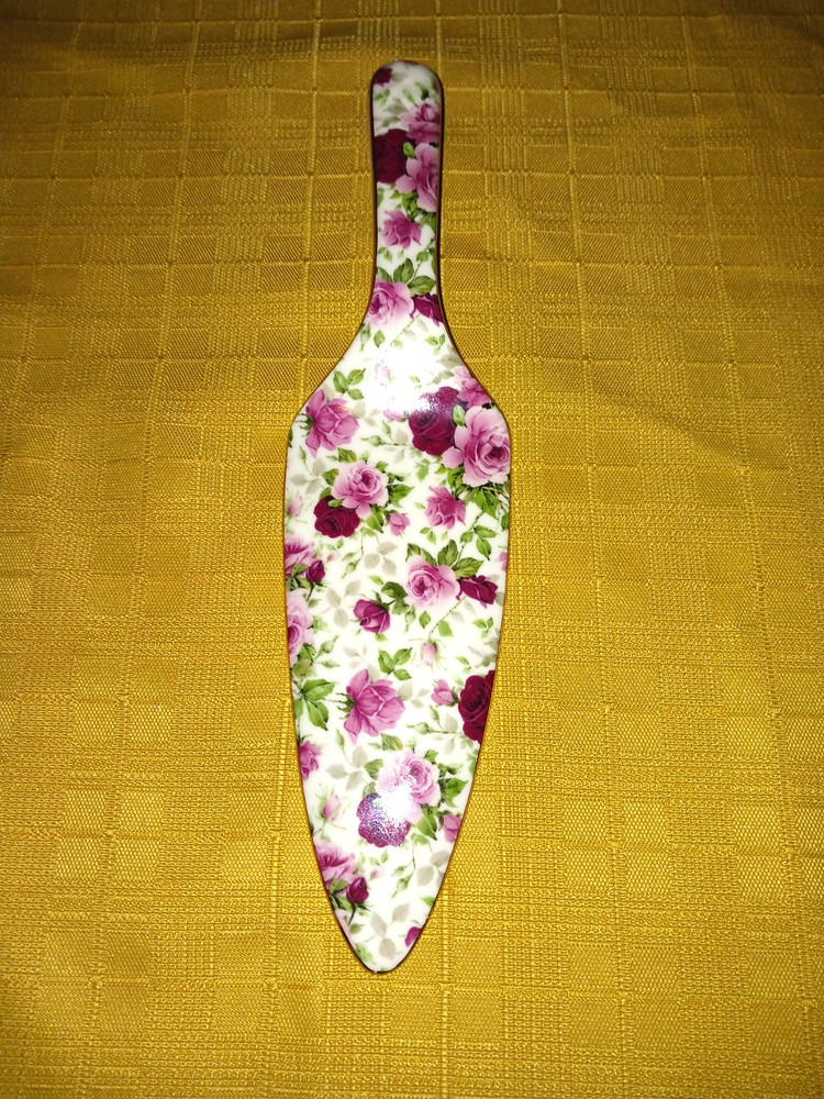 porcelain spatula wedding cake pie server rose design