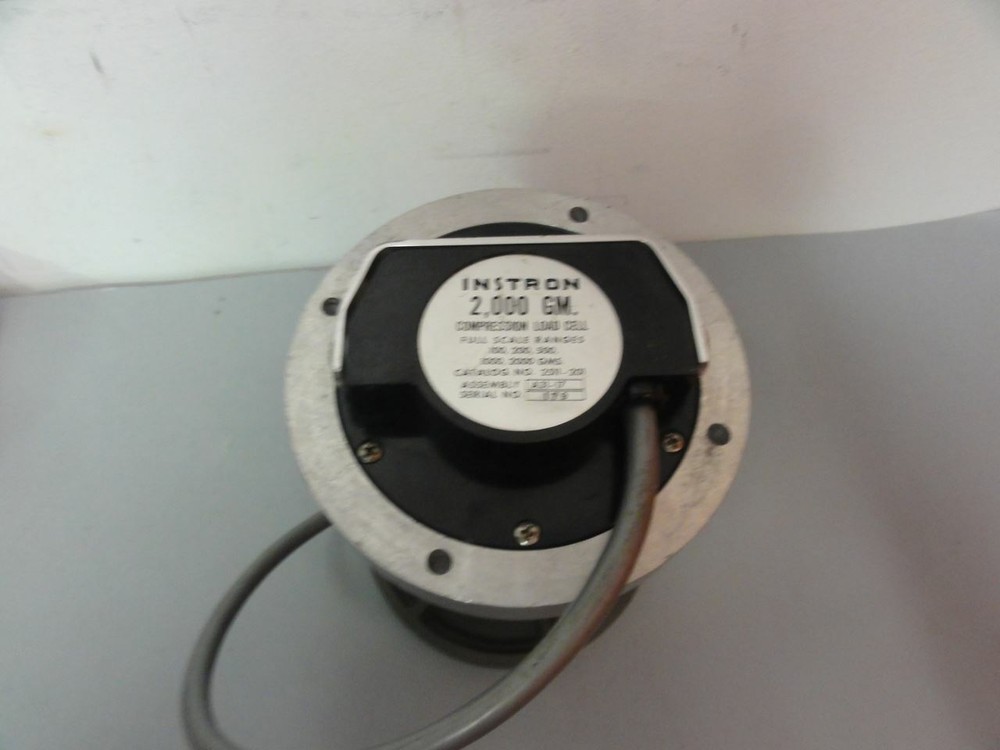 Instron A31-17 Compression Load Cell 2000 GM