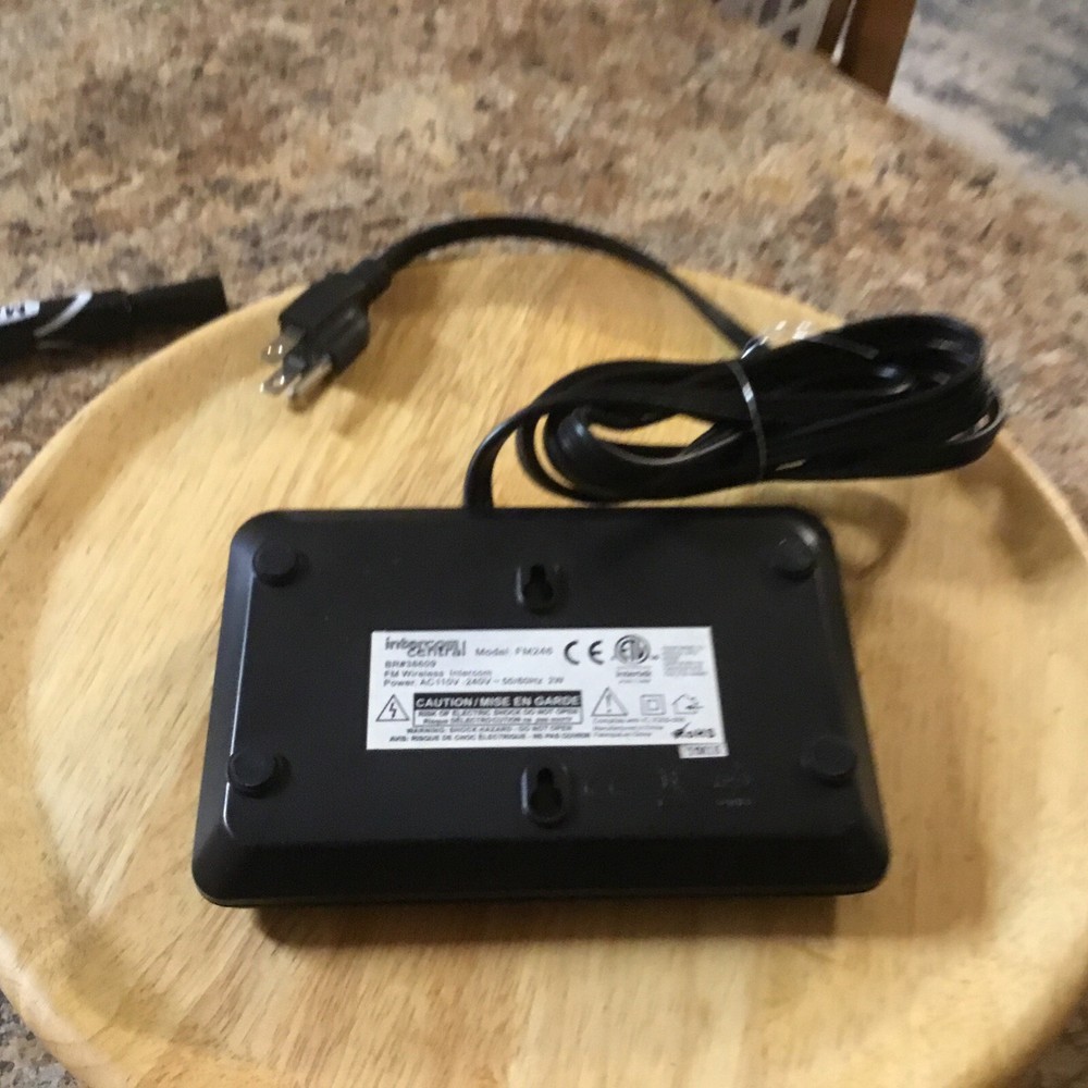 Intercom Central FM246 BR#38609 FM Wireless Intercom Four Channels Black Tested