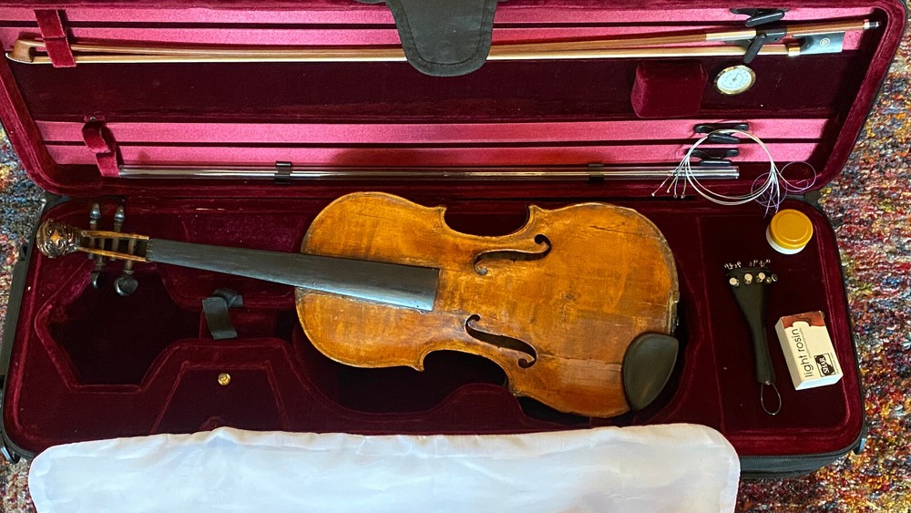 Mid 1800s German violin with Lions Head scroll