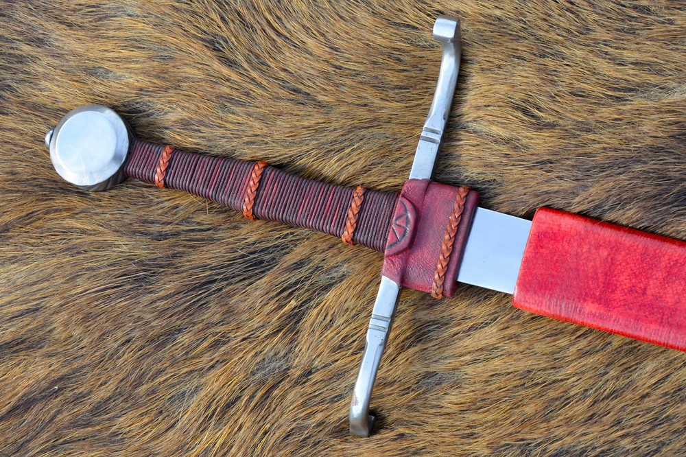 15OC. Hand sword and half w. Sheath, blunt practice, SK-B