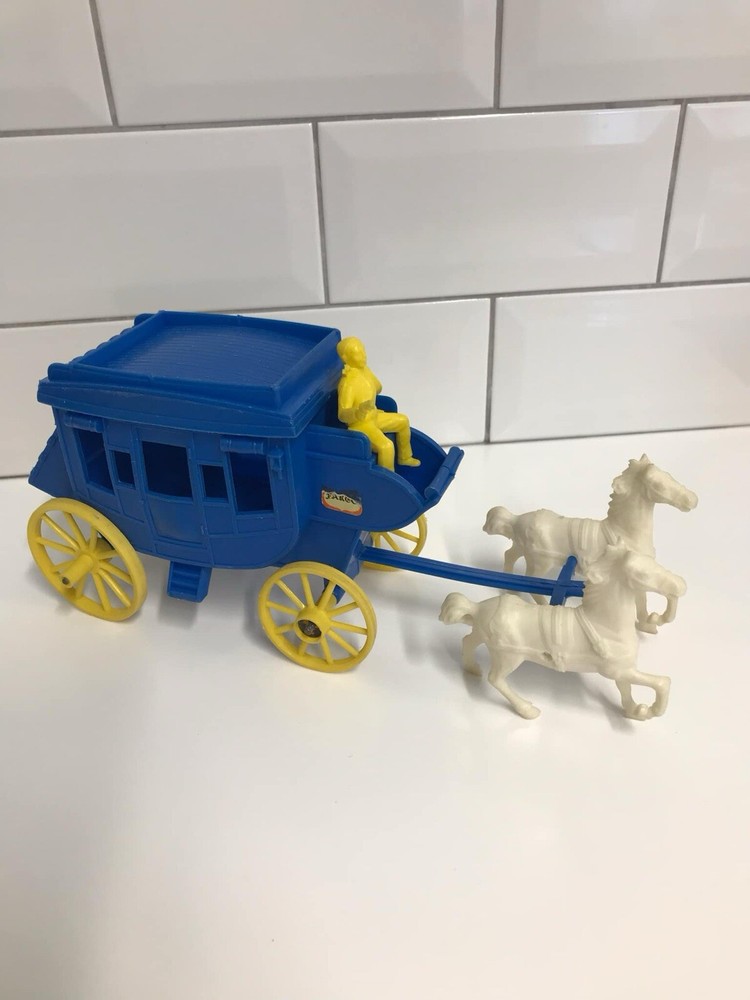 Fargo Vintage Horse And Couch Plastic
