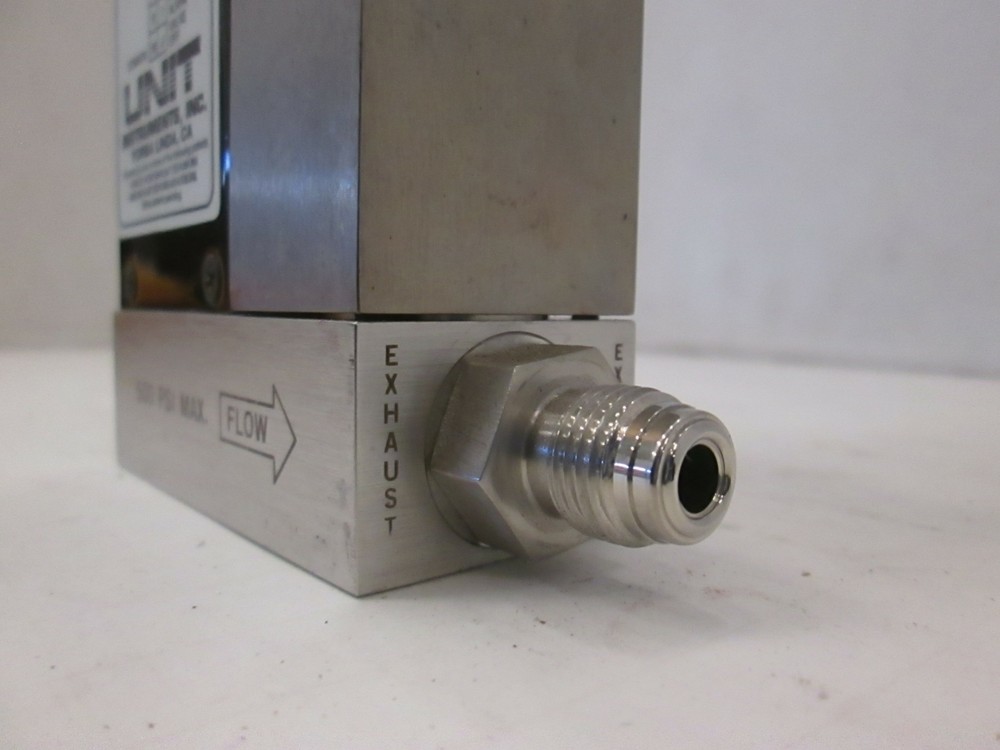 Unit UFC-1100A, Mass Flow Controller, 10 SLPM, O2, Used